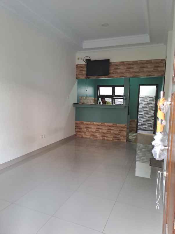 dijual rumah ciganjur