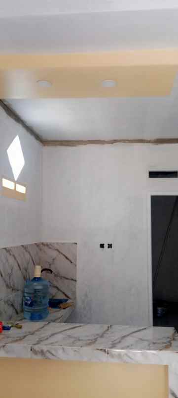 dijual rumah ciledug