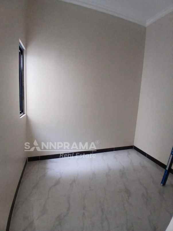 dijual rumah cilodong