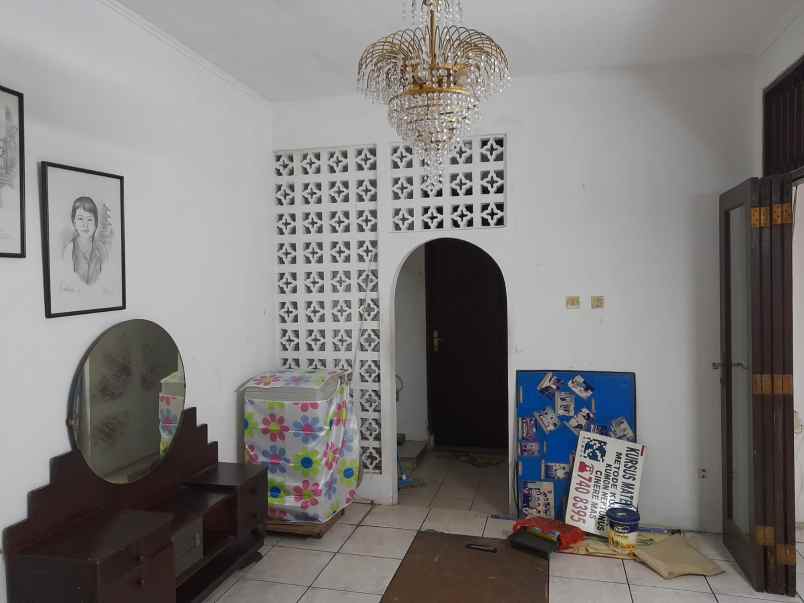 dijual rumah cinere