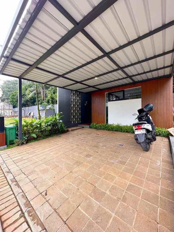 dijual rumah ciracas