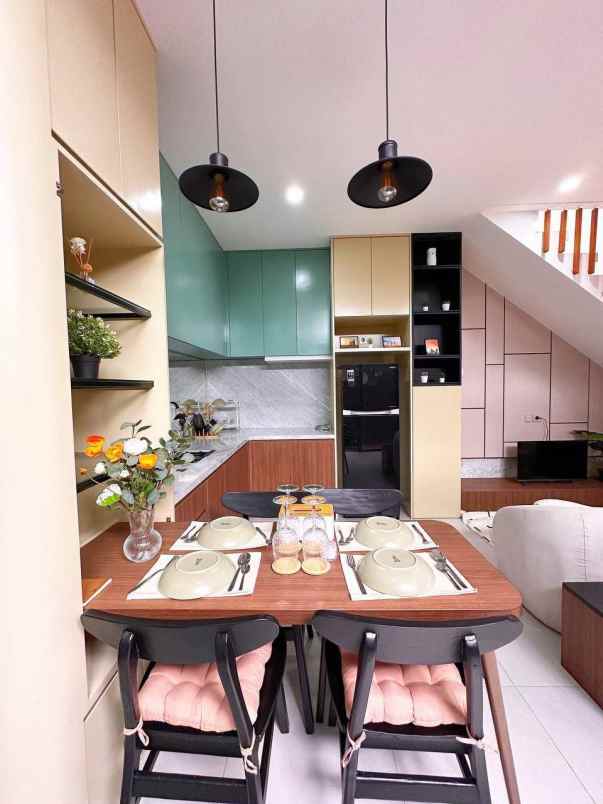 dijual rumah ciracas