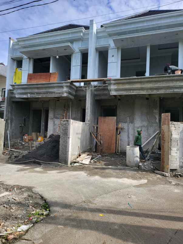 dijual rumah ciracas jakarta timur