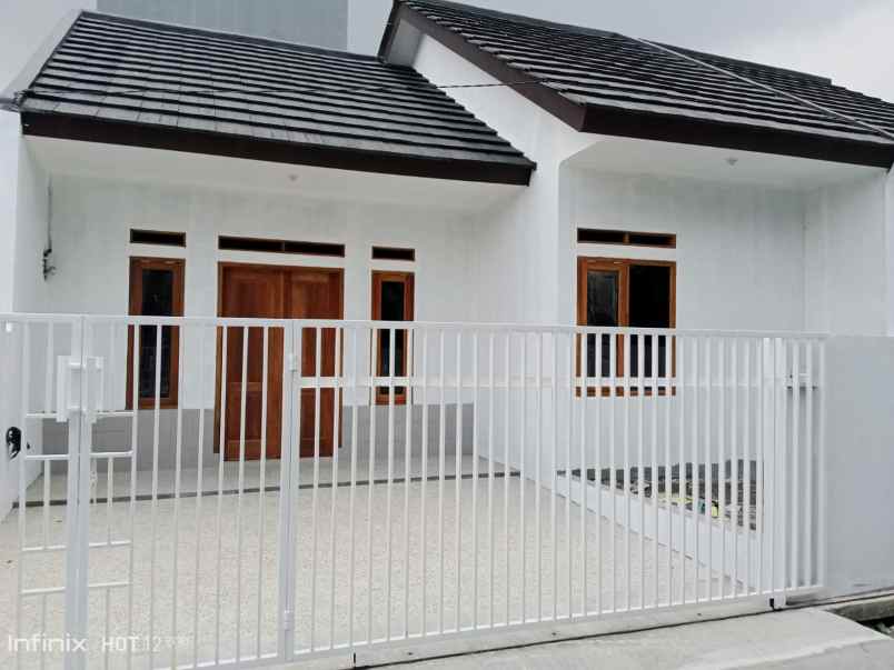 dijual rumah cisaranten kulon arcamanik