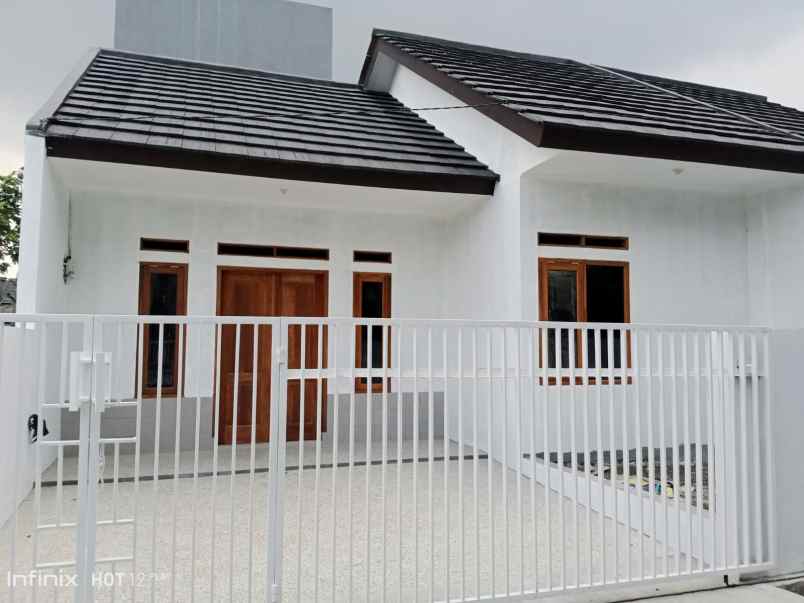 dijual rumah cisaranten kulon arcamanik