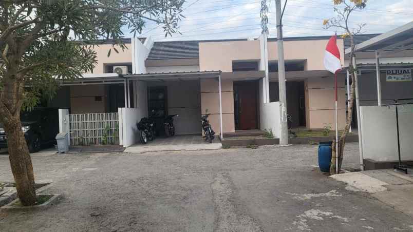 dijual rumah cisaranten kulon arcamanik