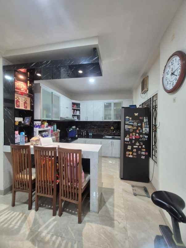 dijual rumah citra 2 ext