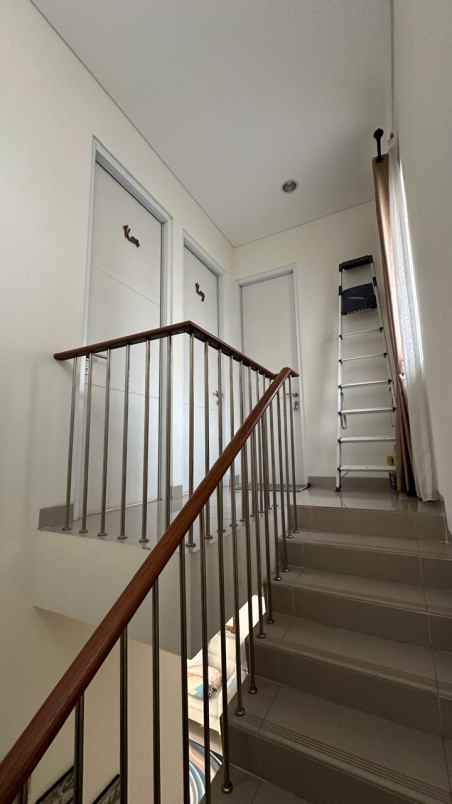 dijual rumah citragran cbd