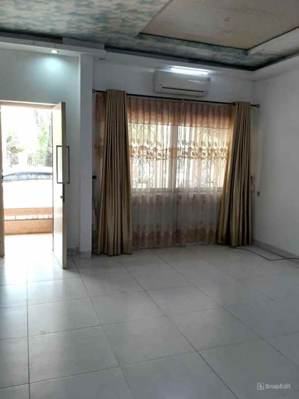 dijual rumah cluster alamanda jgc