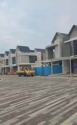 dijual rumah cluster denver pik2