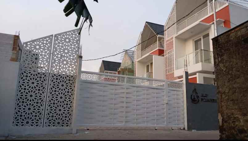 dijual rumah cluster jatibening bekasi