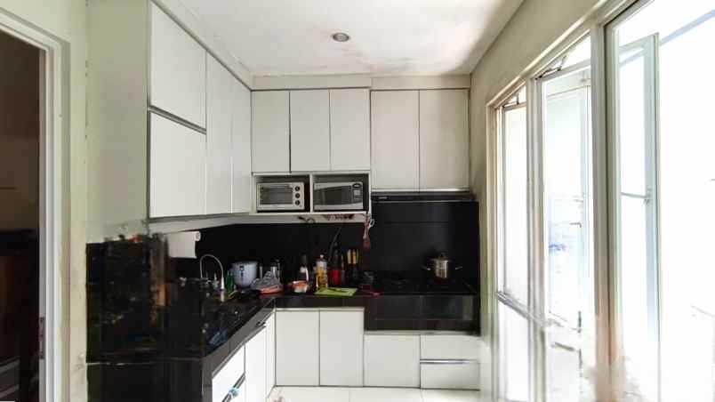 dijual rumah cluster sevilla metland cakung