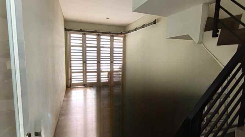 dijual rumah cluster sevilla metland cakung