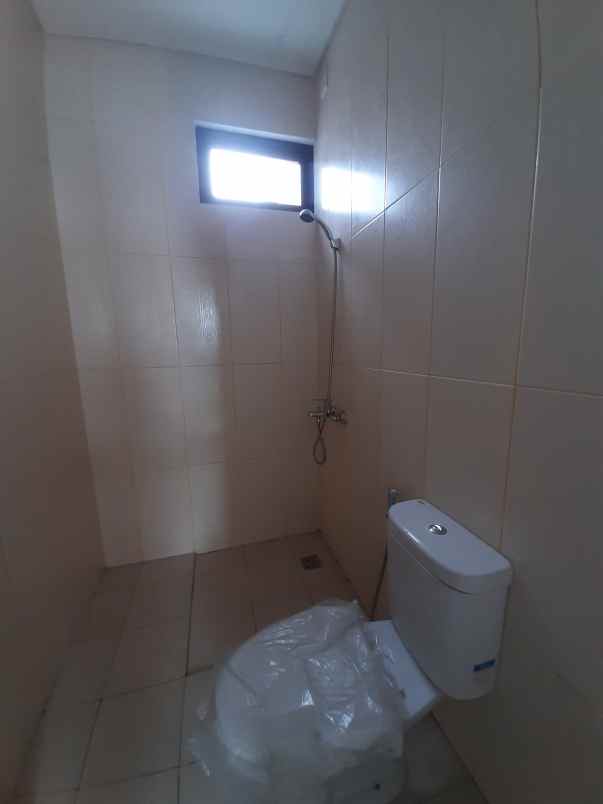 dijual rumah cluster shinano jakarta