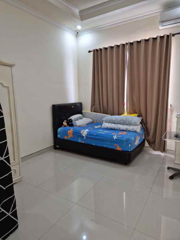 dijual rumah dekat galaxy mall wismai permai barat