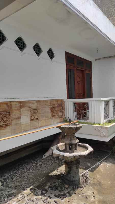 dijual rumah dharmahusada indah tengah