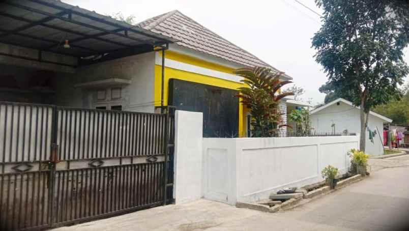 dijual rumah di cisarua puncak bogor