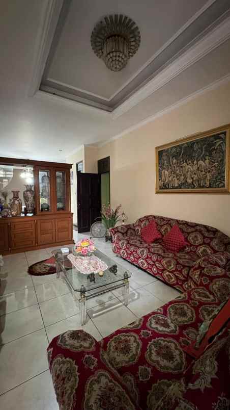 dijual rumah di jatipulo palmerah jakarta barat