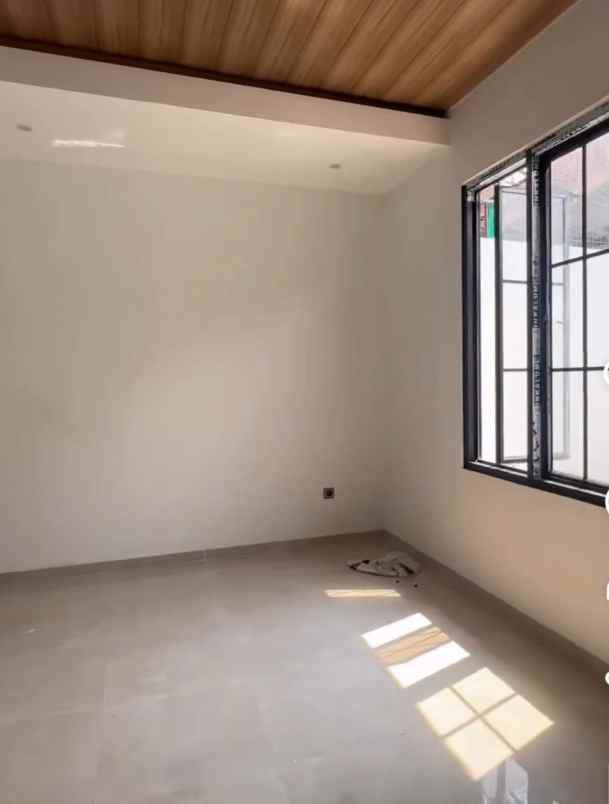 dijual rumah di legenda wisata cibubur bogor
