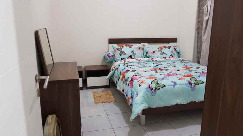 dijual rumah di perumahan taman kopo indah 3