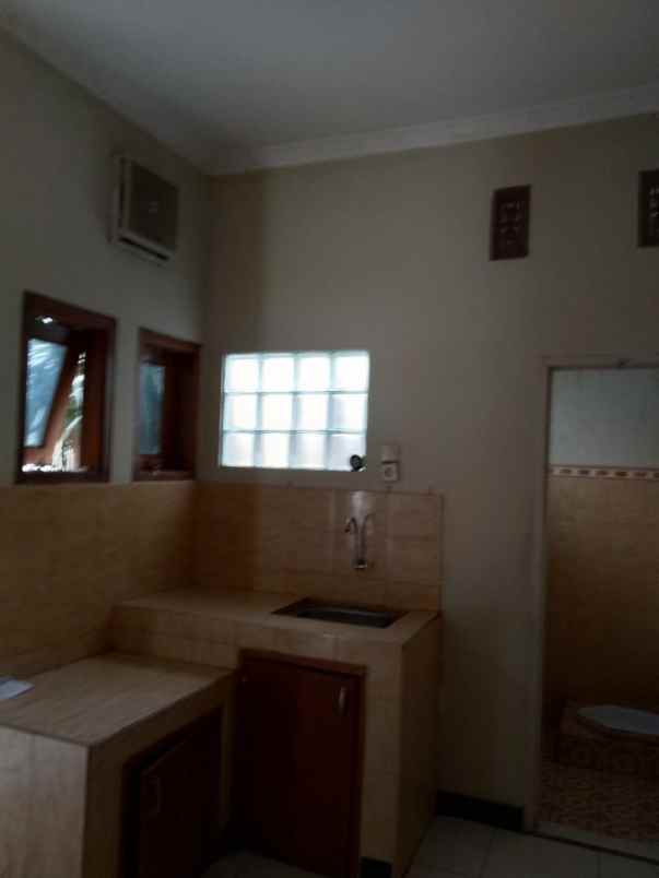 dijual rumah di perumahan taman kopo indah 3