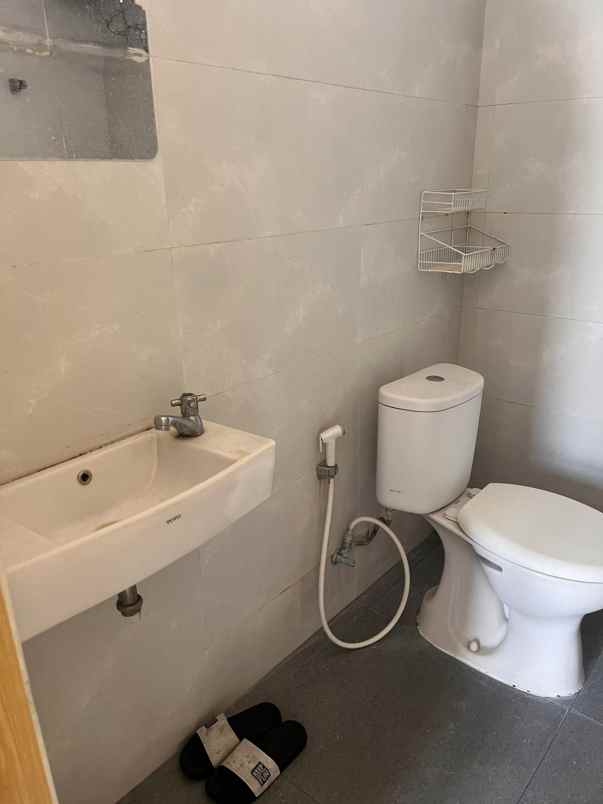 dijual rumah diblulukan colomadu karanganyar