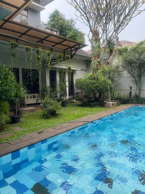 dijual rumah dipejaten barat 2 jakarta selatan