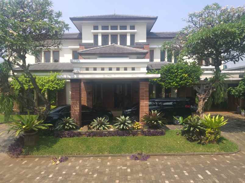 dijual rumah duren tiga