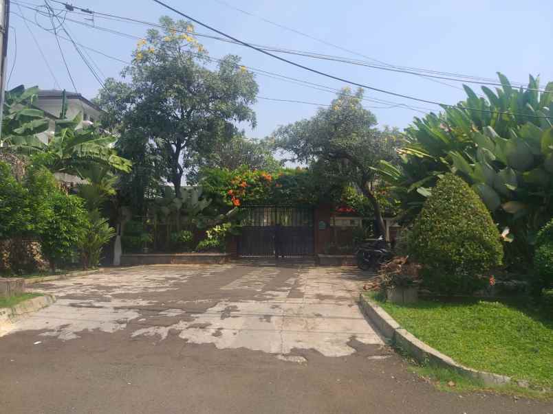 dijual rumah duren tiga