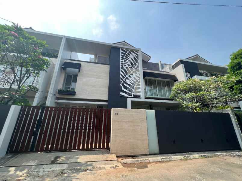 dijual rumah fatmawati