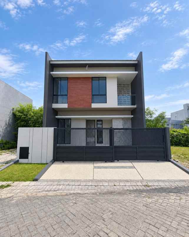 dijual rumah florence pakuwon city