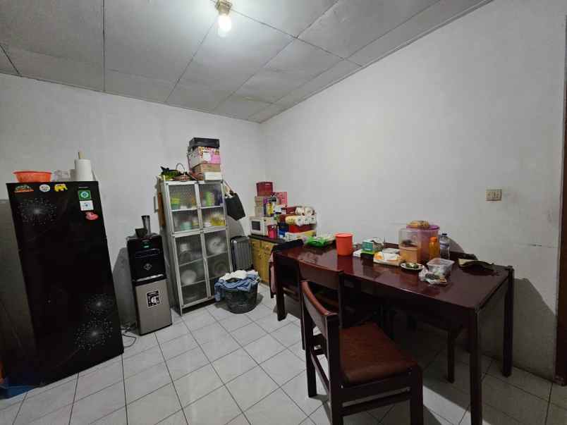 dijual rumah gandaria