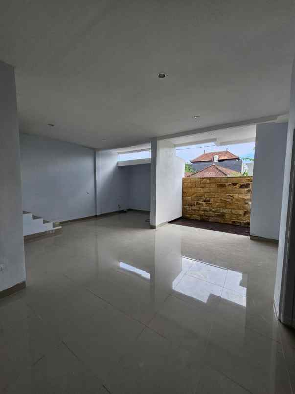 dijual rumah gatot subroto