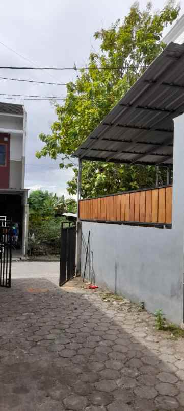 dijual rumah gg puntodewo sonopakis lor