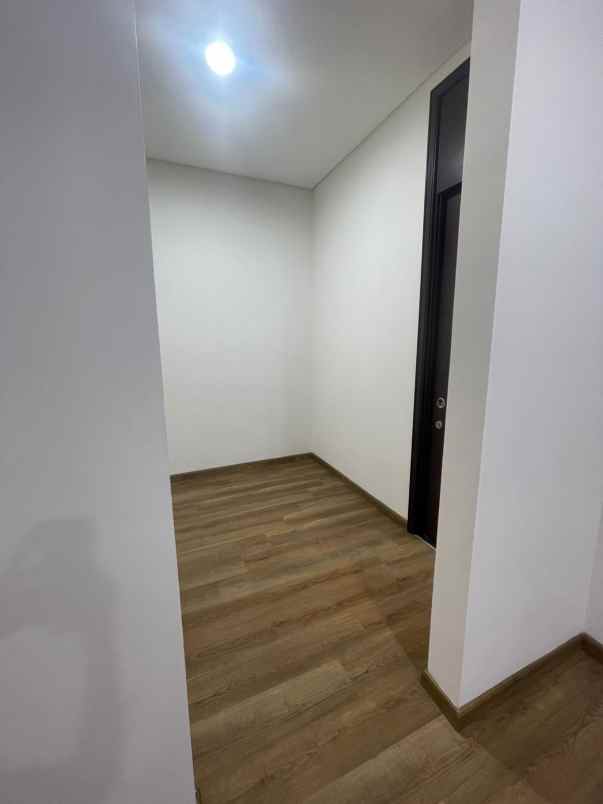 dijual rumah golf island cluster chopin