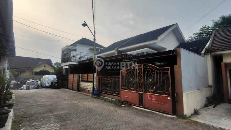 dijual rumah griya bunul