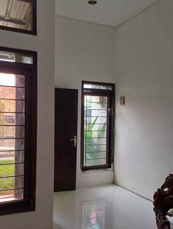 dijual rumah griya galeri bintaro