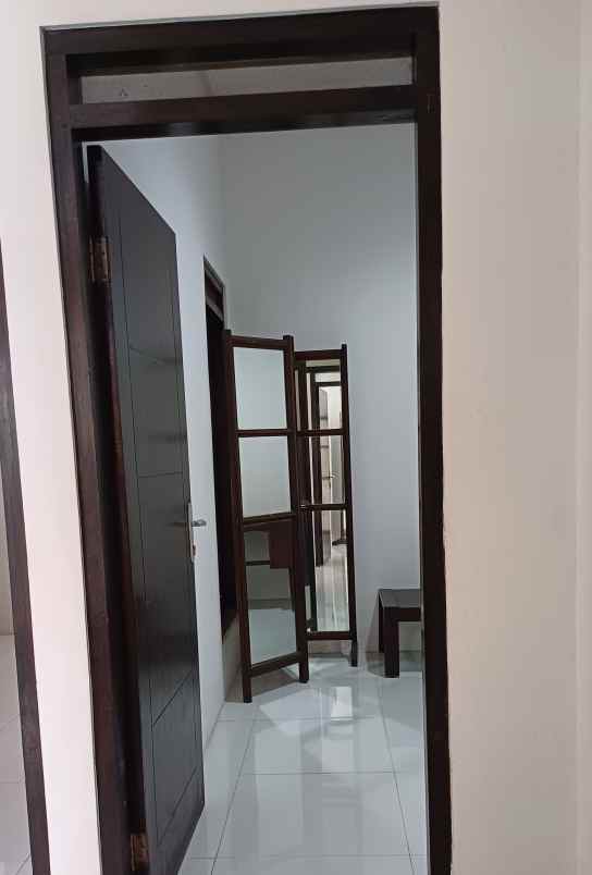 dijual rumah griya galeri bintaro