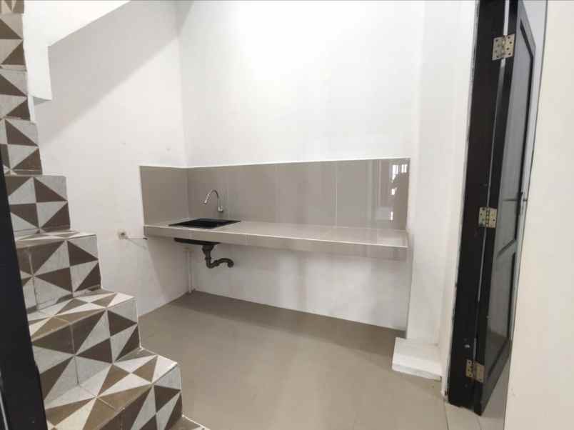 dijual rumah gunung anyar