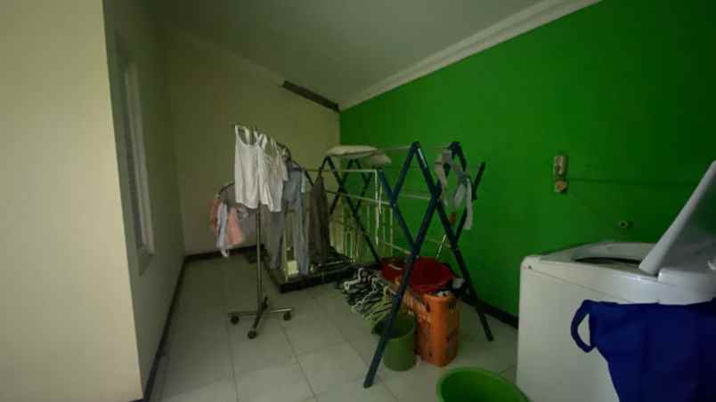 dijual rumah gunungsari indah