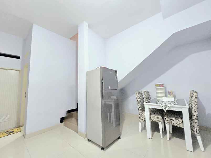 dijual rumah harapan indah 1 perumahan