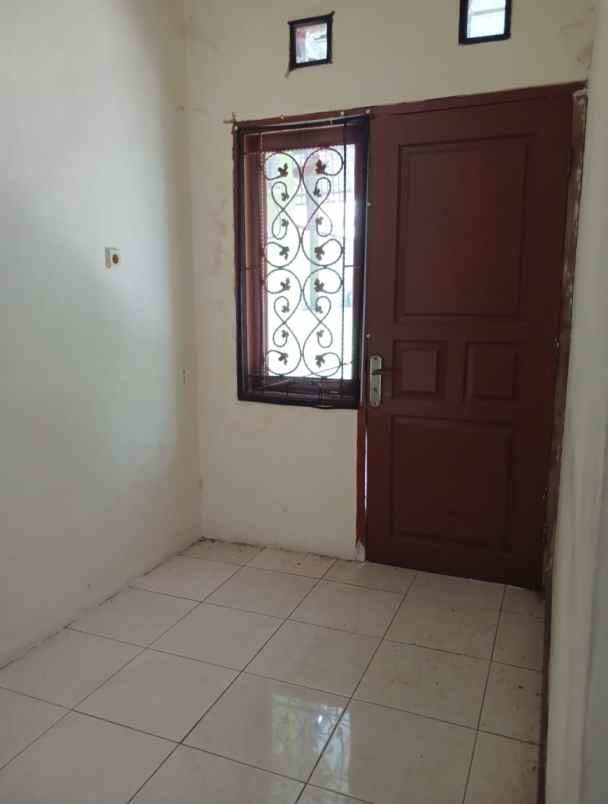 dijual rumah harapan indah