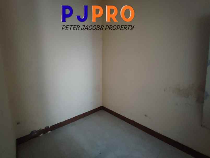 dijual rumah harapan indah cluster aralia