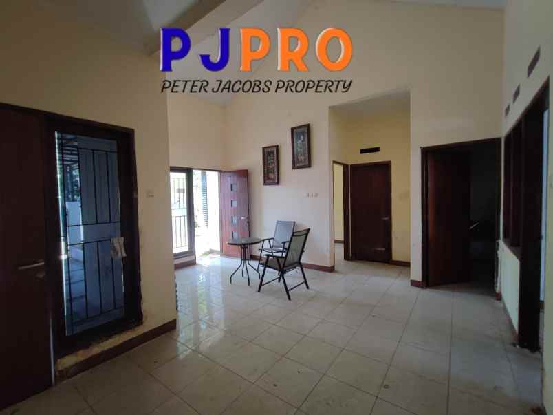 dijual rumah harapan indah cluster aralia
