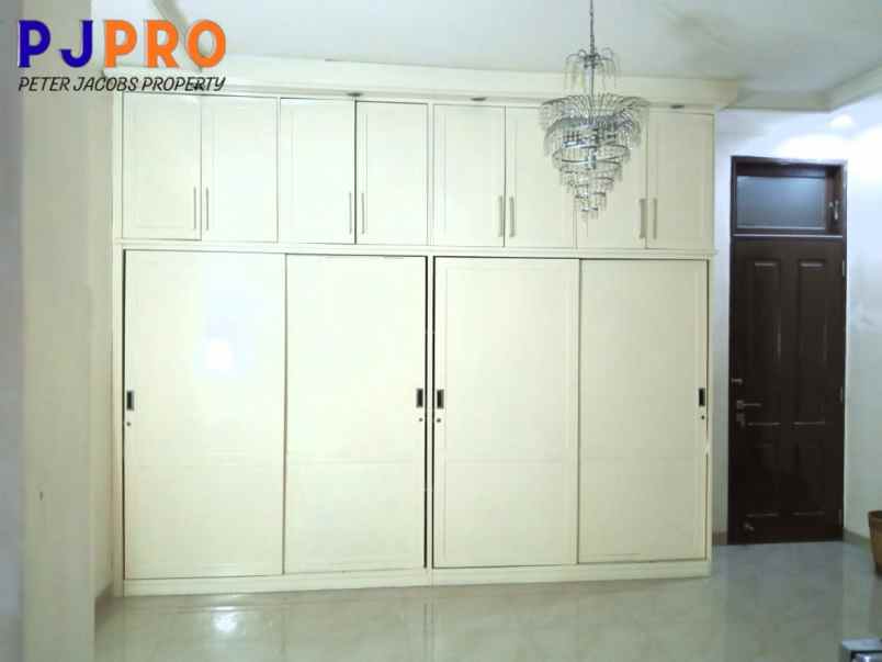 dijual rumah harapan indah dalam cluster