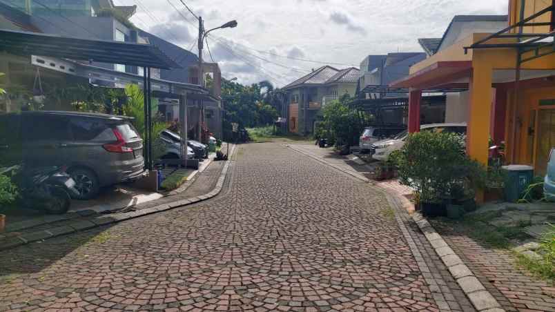 dijual rumah jagakarsa