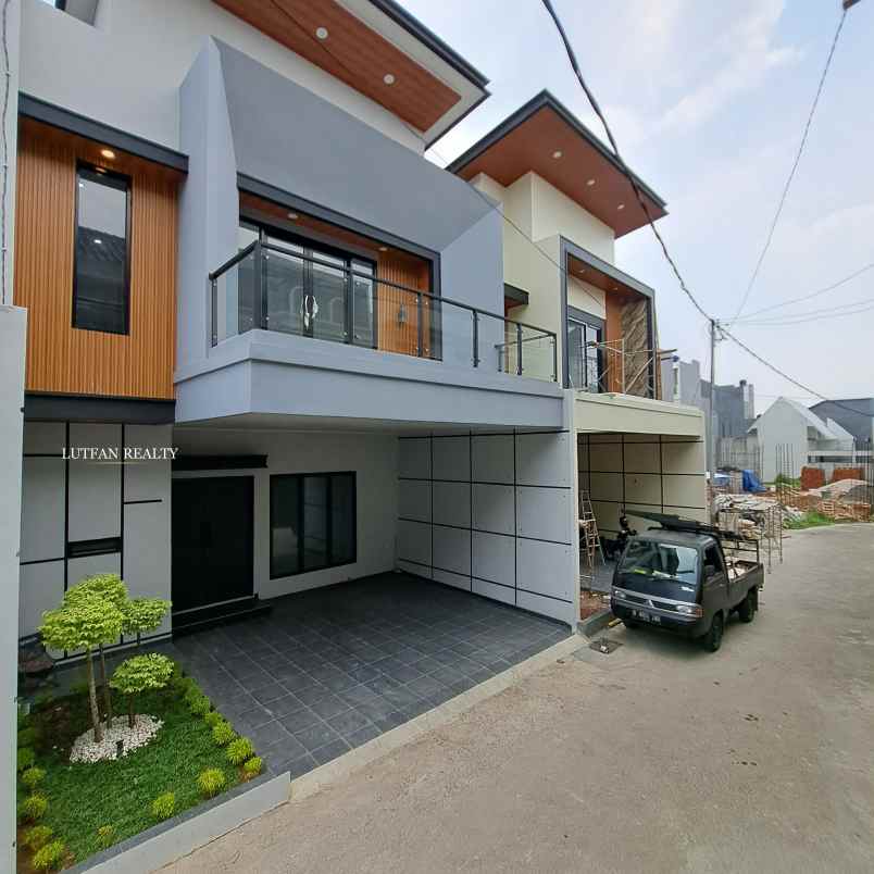 dijual rumah jagakarsa