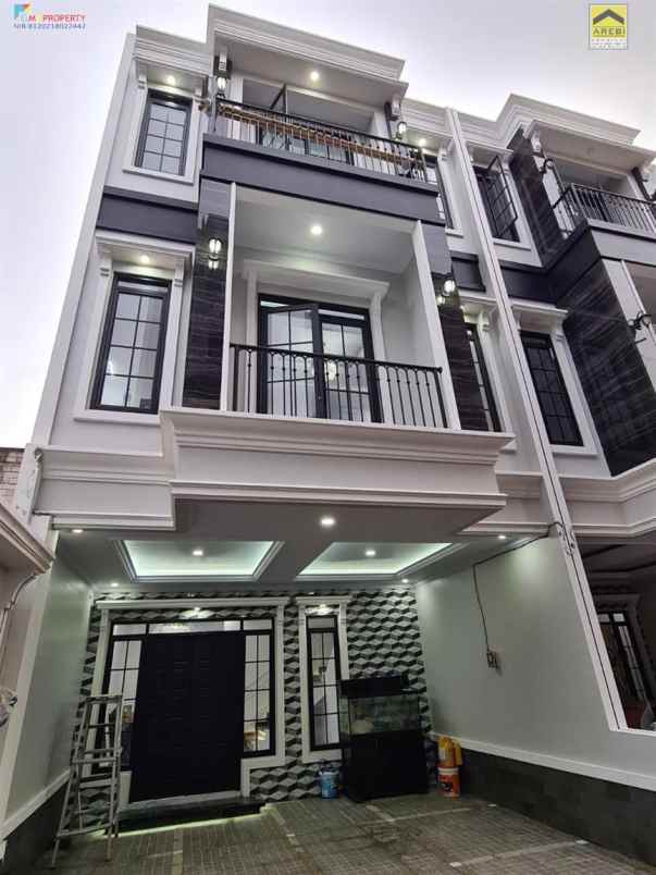 dijual rumah jagakarsa jakarta selatan