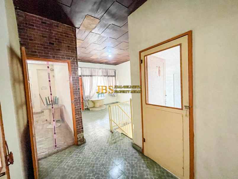 dijual rumah jalan bakau daerah sekip