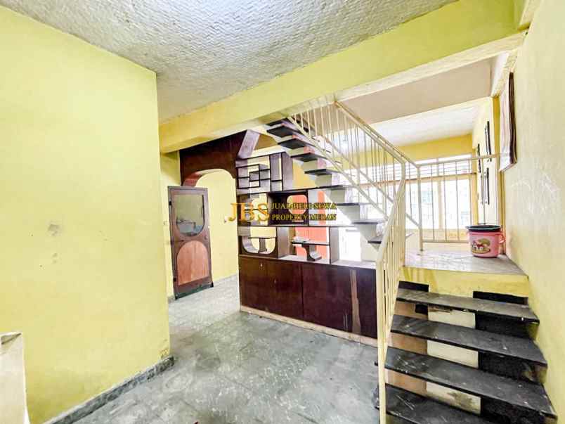 dijual rumah jalan bakau daerah sekip